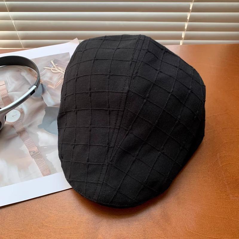 Retro Chinese Style Embroidered Pattern Berets for Women Spring and Summer Travel Casual Sunscreen Versatil Literary Newsboy Hat