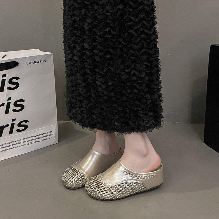 Baotou woven flat-heeled half-slippers women's summer 2025 new round head low-heeled temperament outside wearing cool slippers tide