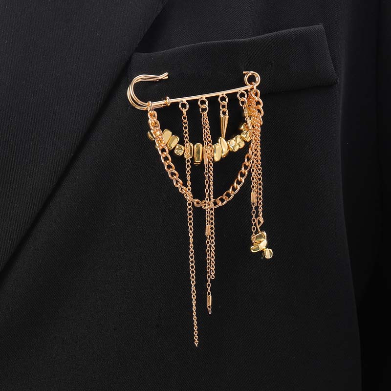 Spilla con Catena a Nappa in Metallo CCB alla Moda per Donna Gotica Colore Argento Irregolare Fatta a Mano con Catena di Perline Spilla Gioiello Accessorio