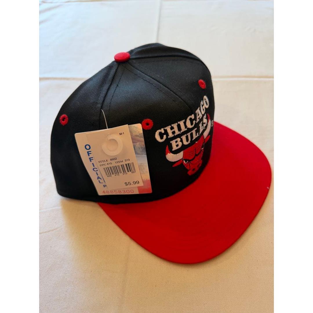 Used Chicago Bulls Snapback Cap 90 s Dead Stock Red x Black