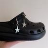 2 Stück Legierung Pentagramm Schuhzubehör Kreativ Glocke Gabel Anhänger DIY Hängend Party Schmuck Karabinerhaken Schuhschnallen Dekoration