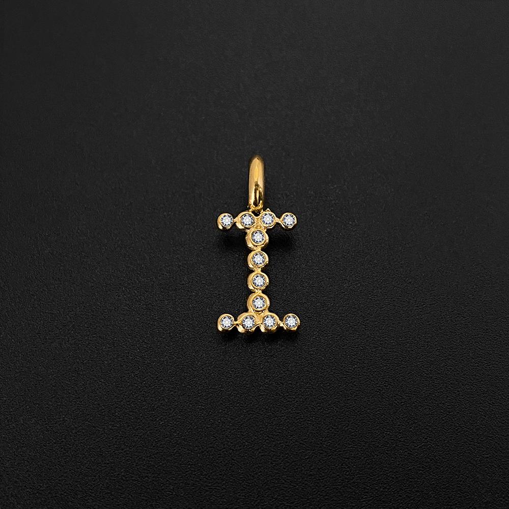 eManco Stainless Steel Style 26-Letter Pendant with Crystal Elements Suitable for Daily Wear Dating Social Fashion Jewelry