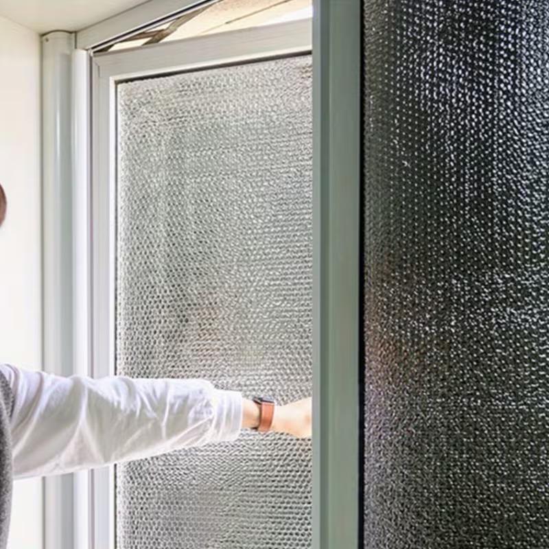 Reflective Window Insulation Film Window Cover with Suction Cups Reusable Thermal Insulation Sun Shade for Home Office RV
