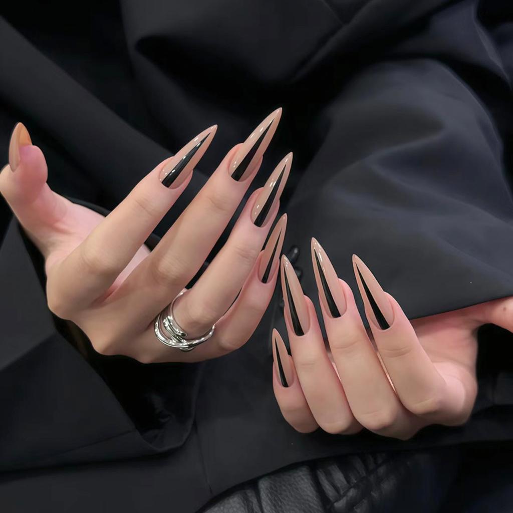 24pcs Glossy Black Fake Nails Set Press On Nail Tips Solid Color Long Stiletto Removable Artificial Nails Decoration Nail Art