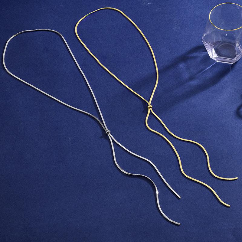 Chain Snake Contemporary Sweater Necklace Crafted From Durable Titanium Steel For Fashion Women