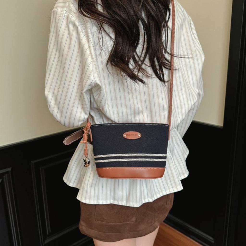 Xeie Thuk Shoulder Bag Women Faux leather Adjustable Strap Daily Commute