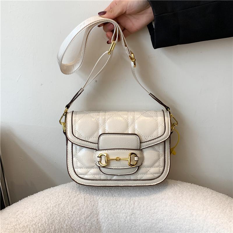 

New high-end fashion embroidered thread ribbon saddle bag single shoulder oblique span trendy women s bag білий