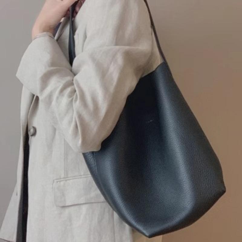 Leather large-capacity commuter tote bag lychee pattern cowhide shoulder handbag versatile bucket bag women