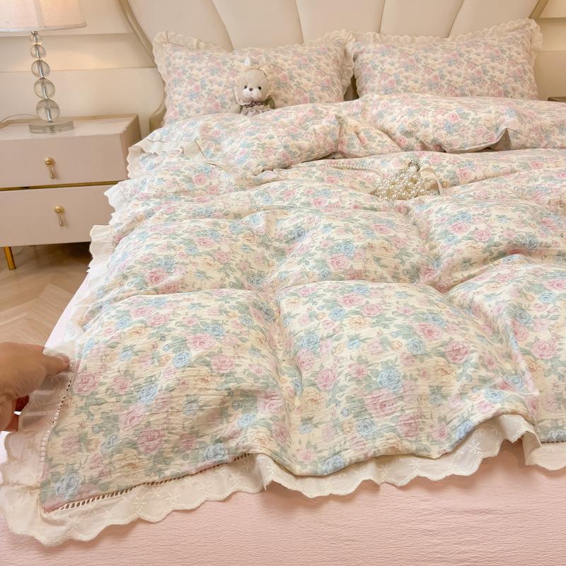 Double Yarn Bed Four-piece Set Hollow Lace Skin-friendly Breathable Comfortable Washed Bed Sheet Quilt Cover Pillowcase Set