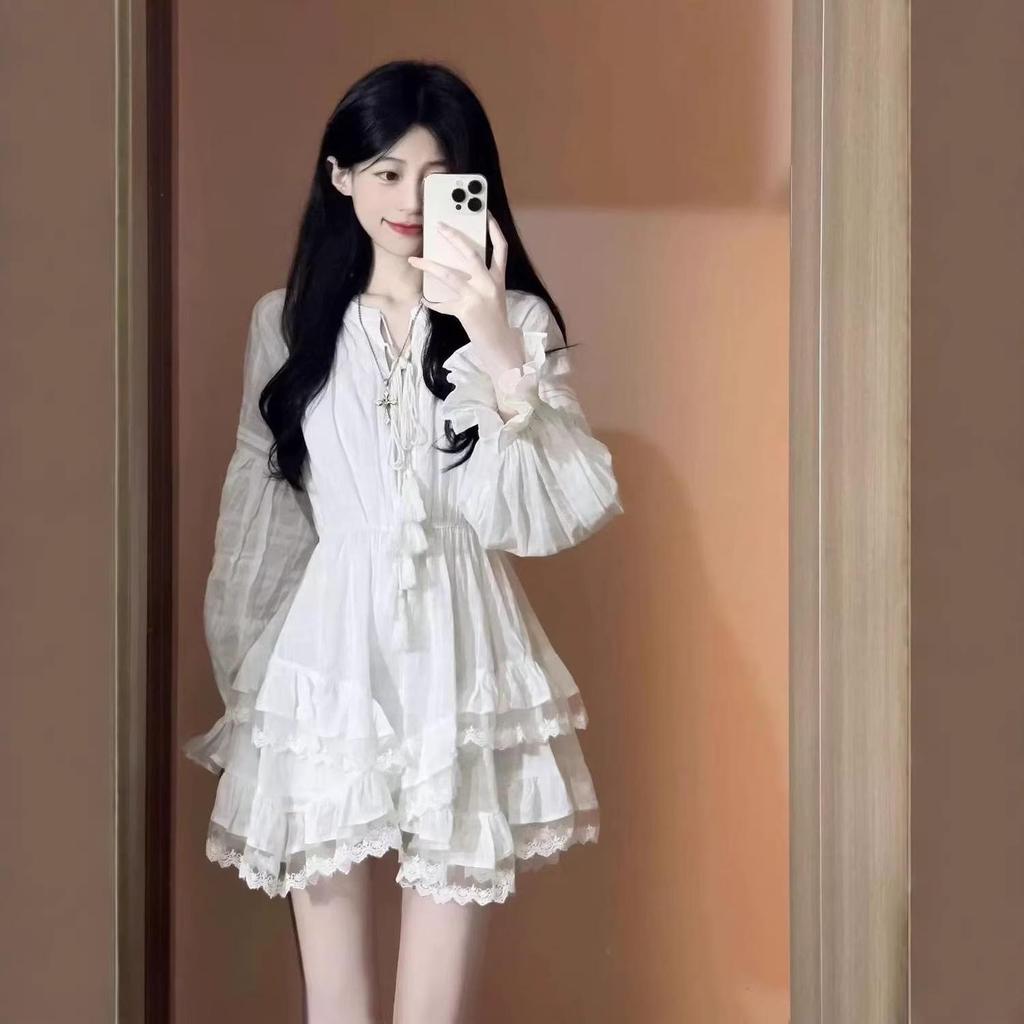 Elegant White Slimming Long-Sleeve Dress with Puffy Skirt for Women, Perfect for Spring and Autumn