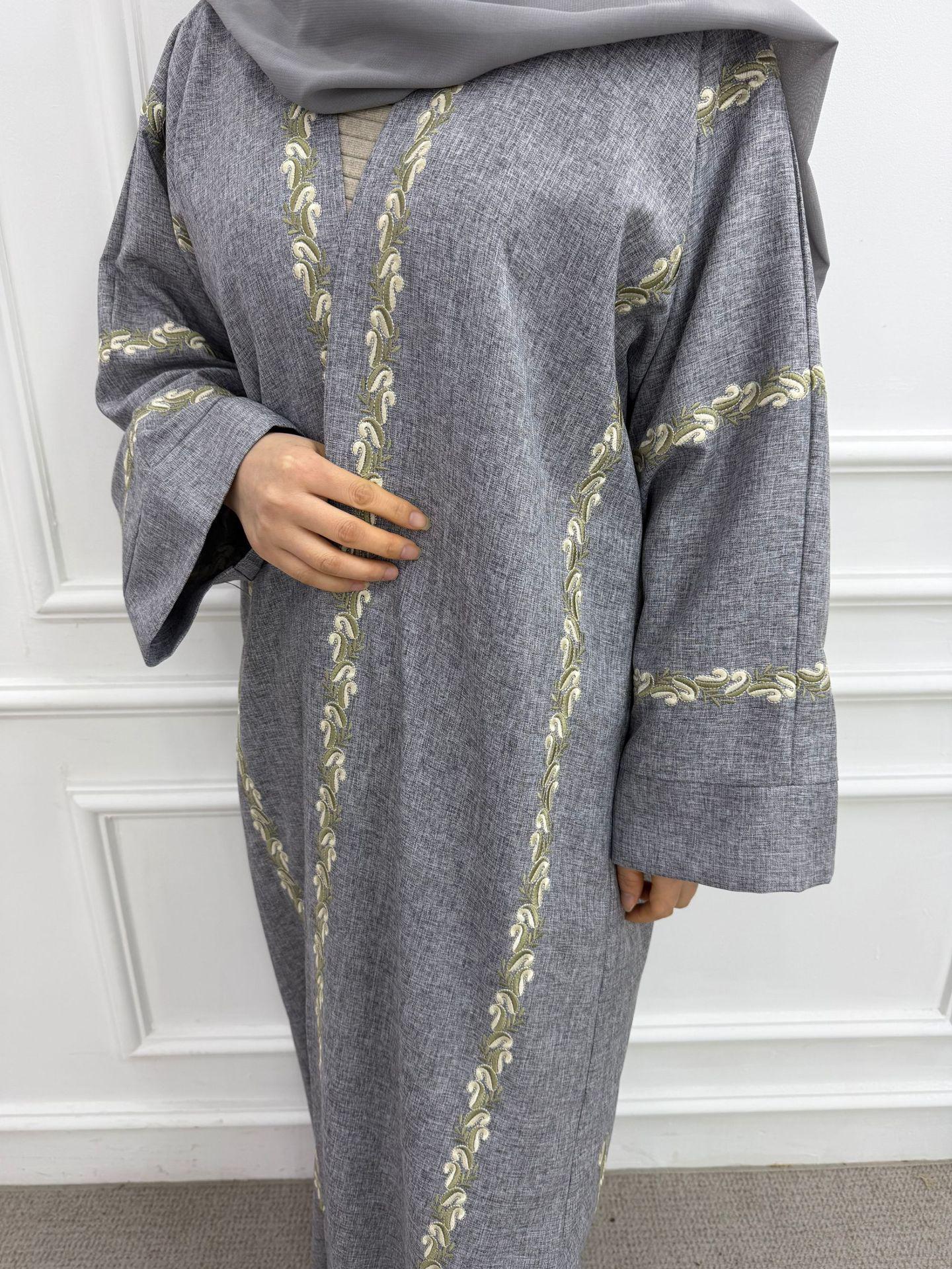 

Plus Size Embroidered Cardigan 1153 M
