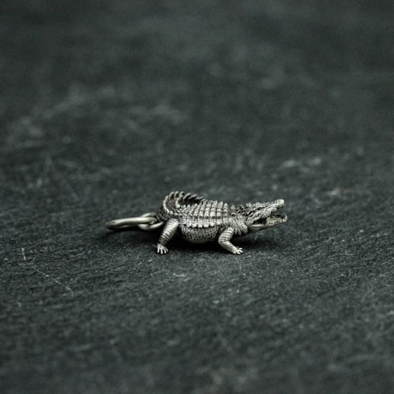 Crocodile Retro Style Animal Jewelry Pendant Alloy Chain Men Decoration Women