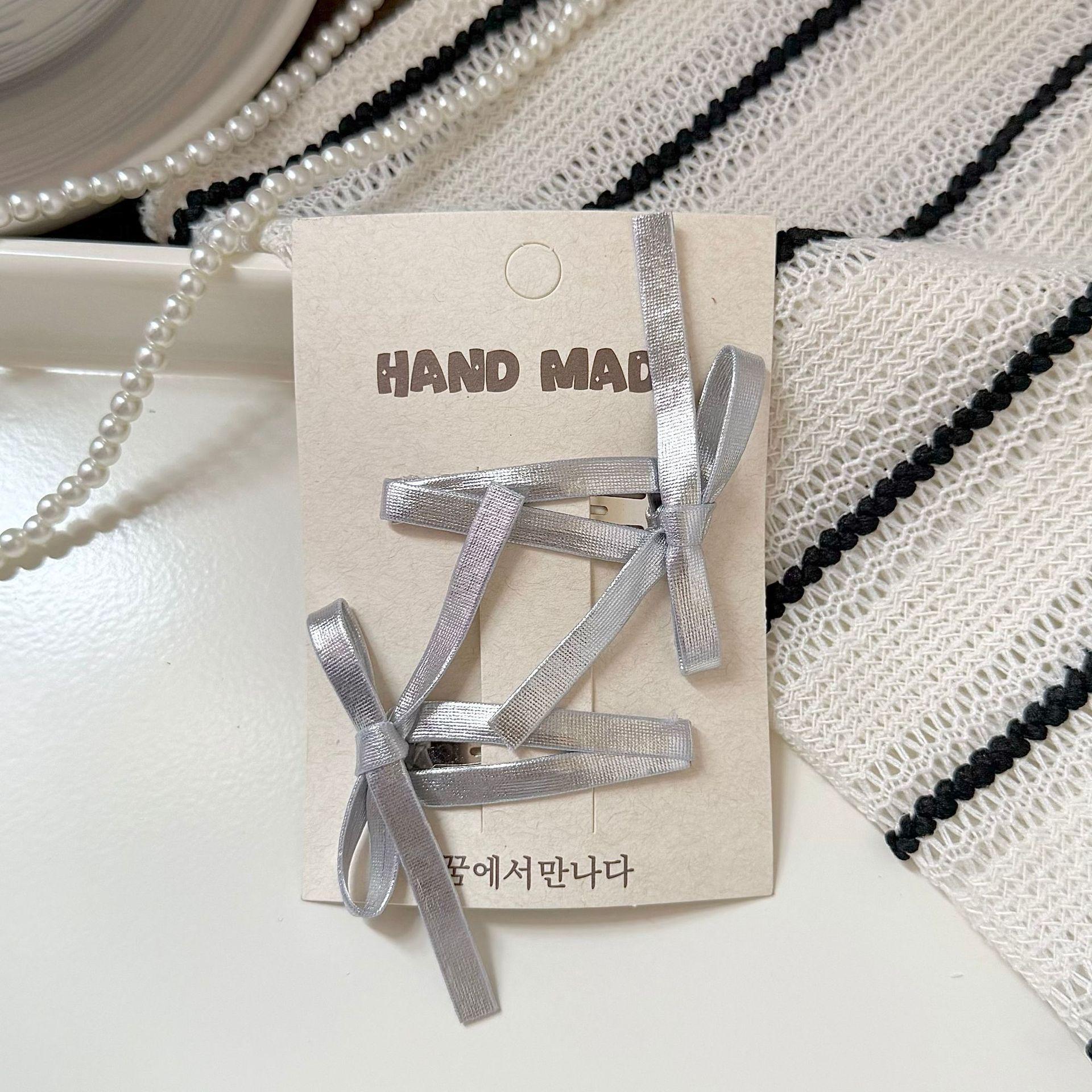 

Korean Silver Hairpin: Gentle, Stylish Art BB Clip for Girls - High-Grade Leather Children s Bangs Clip