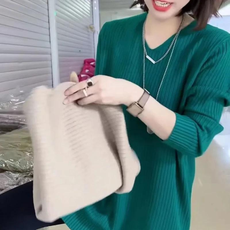 Vielseitiger lockerer V-Ausschnitt Basis Mittellang Gestrickter Pullover Europäischer Herbst Winter Neu Westlicher Stil Pullover Basis Pullover