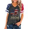 Top pullover da donna con scollo a V e maniche corte con stampa grafica We The 250 Years of Flag