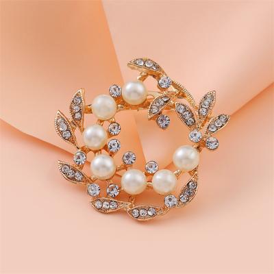 Creative Fashion Simple Style Jewelry Jewelry Niche Design Sense Advanced Personality Rhinestone Pearl Leaf Brooch