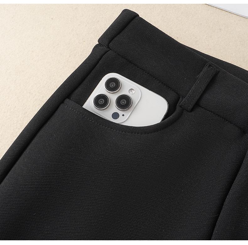 Women's High-Waisted Black Slimming Micro-Flare Knit Pants, Spring/Autumn 2026 Style, Straight-Leg Slim Fit, Thickened for Enhanced Look.