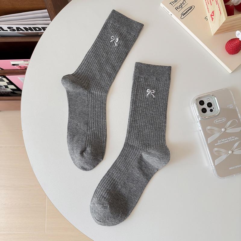 Cute and Versatile Postpartum Socks for Spring, Autumn and Winter, Sweat-absorbing Socks, Women's Mid-calf Socks