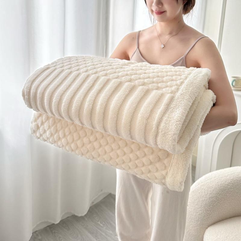 New Solid Color Multifunctional Double Layer Tafurong Blanket Lamb Wool Blanket Thickened Warm Leisure Office Nap Blanket