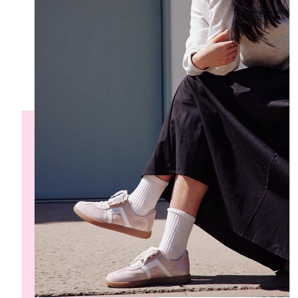 Yang Mi stejné retro červené měkké podrážky silné podrážky německé tréninkové boty dámské kulatá špička síťovina prodyšné všestranné ležérní sportovní boty