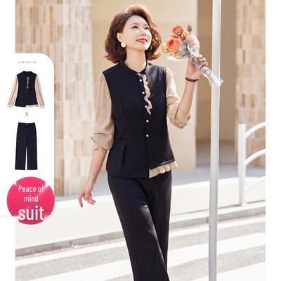 Abiti e completi – Completi con pantaloni