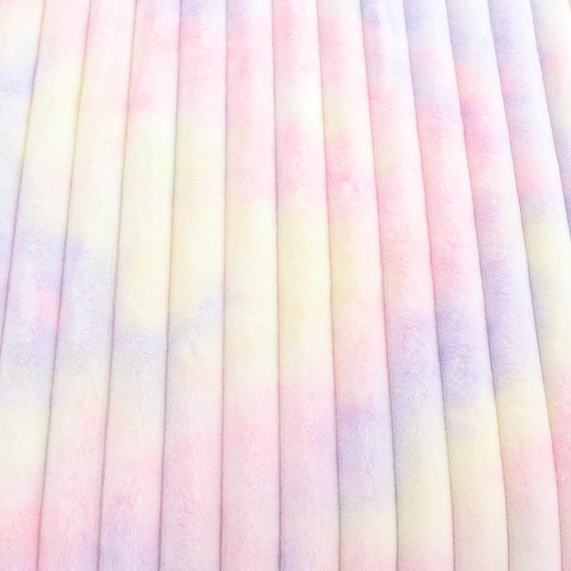 Gefleckter Batik-Kaninchenfellstoff mit siebenfarbigem Farbverlauf für Kleidung, Spielzeug, Heimtextilien, Schuhe und Hüte