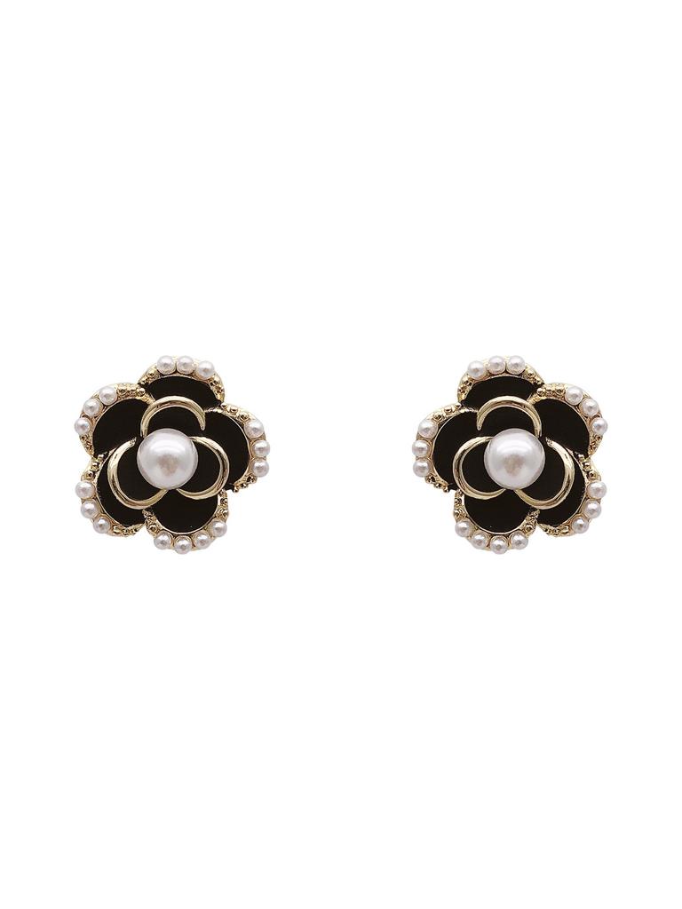 French Flower Camellia Stud Earrings Temperament Retro Earrings Silver Needle Earrings