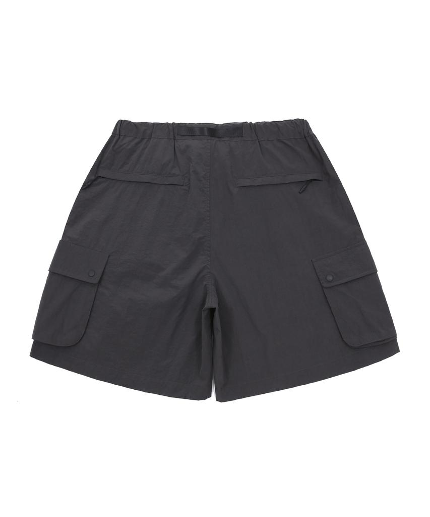 Haebeuopeudyuti Ruffle Compact Shorts (Dark Gray)