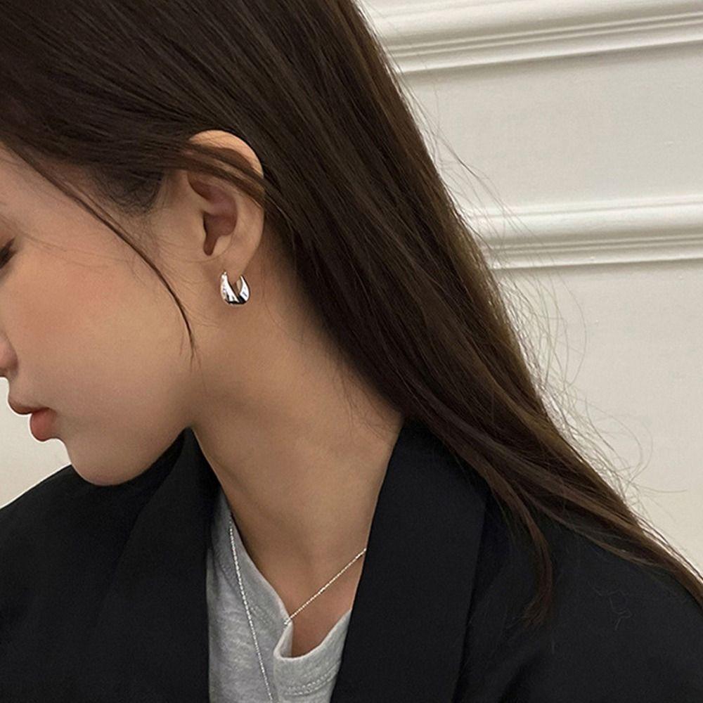 Ear Hoop Fashion Jewelry Korean Style Earrings Ear Buckle Women Hoop Earrings Girl Stud Earrings