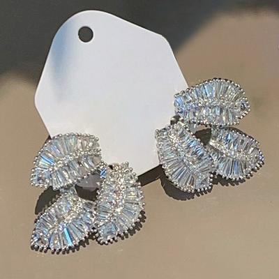 Huitan Gorgeous Leaf Pierced Earrings Female  Color Bright Zirconia Jewelry for Engagement Party Fashion Chic Accessories