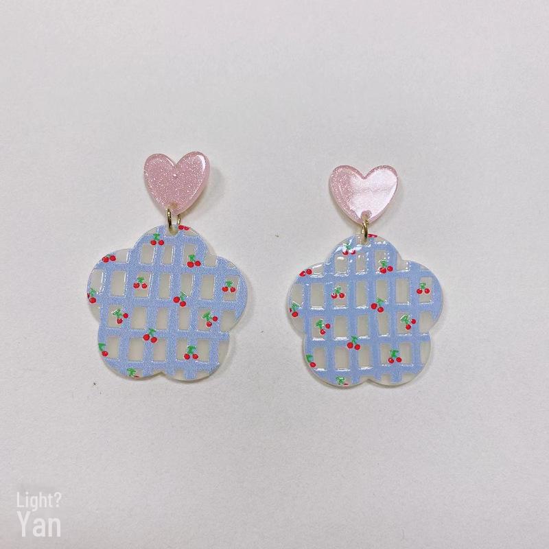Dreamy Summer Romance Earrings: South Korea's New Trend for Women