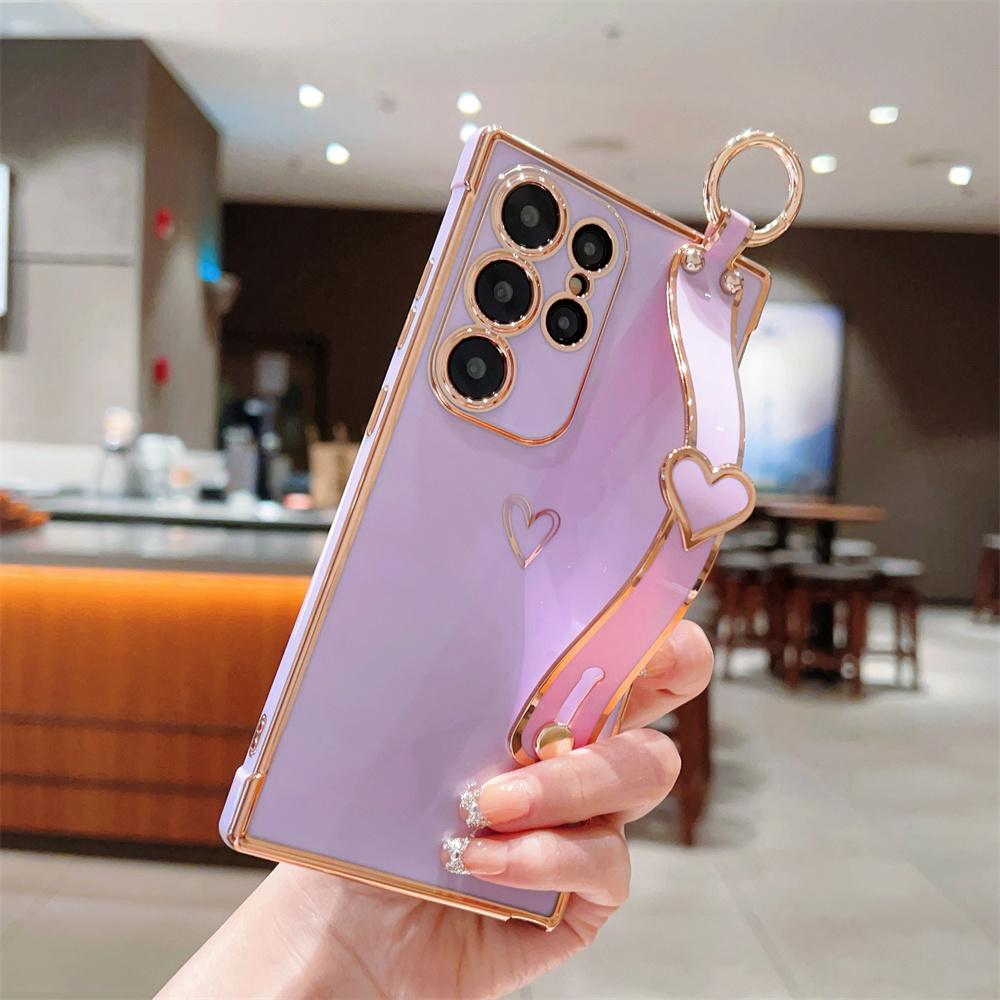 For Samsung Galaxy S25 Ultra Case Electroplated Heart Pattern TPU Phone Back Cover with Wristband Kickstand