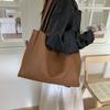 Premium Woven Bag Women's 2025 New Autumn and Winter Shoulder Bag Large Capacity Fashion Commuter Retro Tote Bag