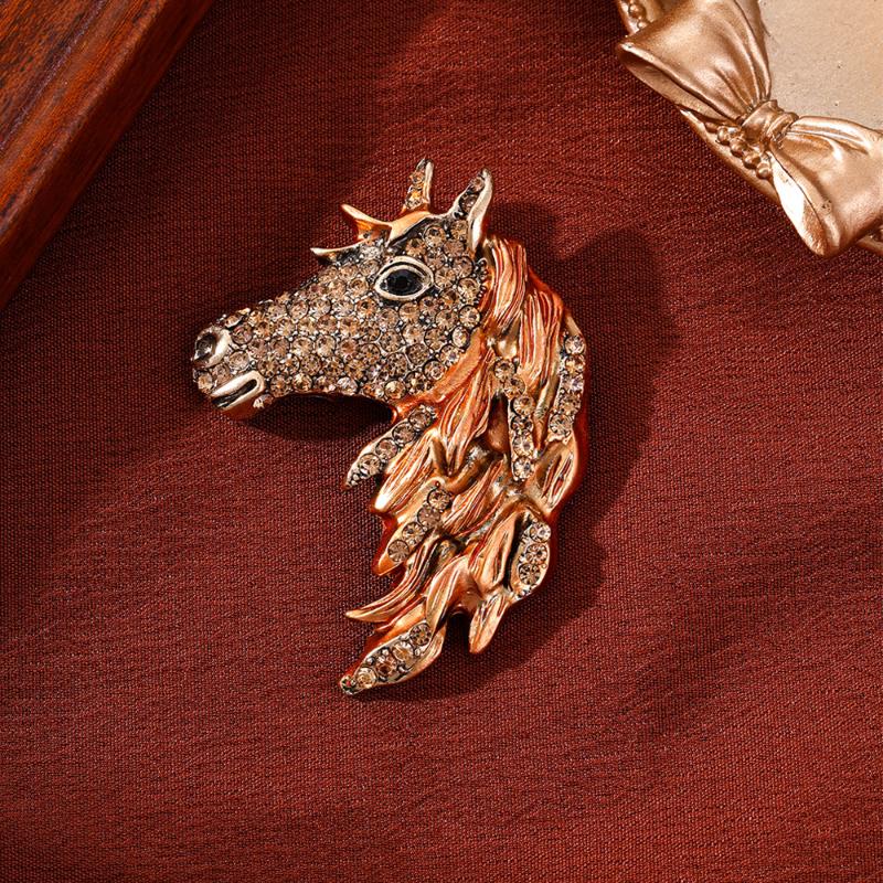 Broches de Cavalo da Moda Para Mulheres Unisex Pins de Animais Decoração de Roupas Acessórios de Joias de Festa Casual Presentes de Amigos de Ano