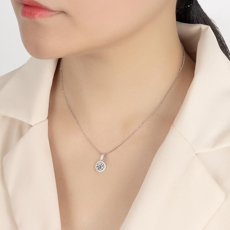 Moissanite Necklace for Women S925 Pure Silver Round Laboratory Diamond Pendant Fashionable Wedding Luxury Jewelry