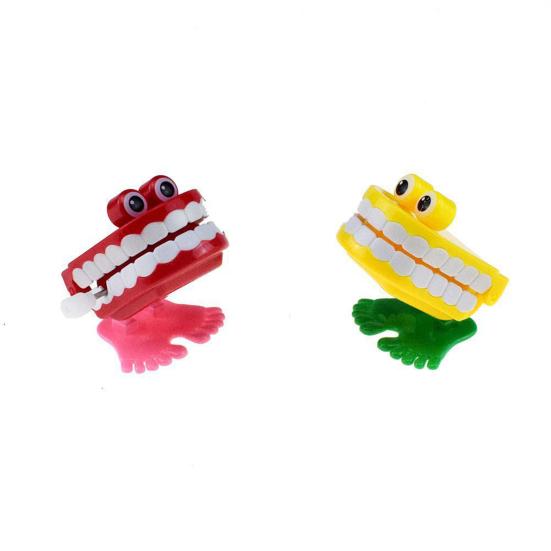 Chattering Teeth Wind-up Toy Clockwork Spring Cartoon Jumping Teeth with Eyes Joke Toy Christmas Goodie Bag Stuffers Kids Adults Gag Gifts