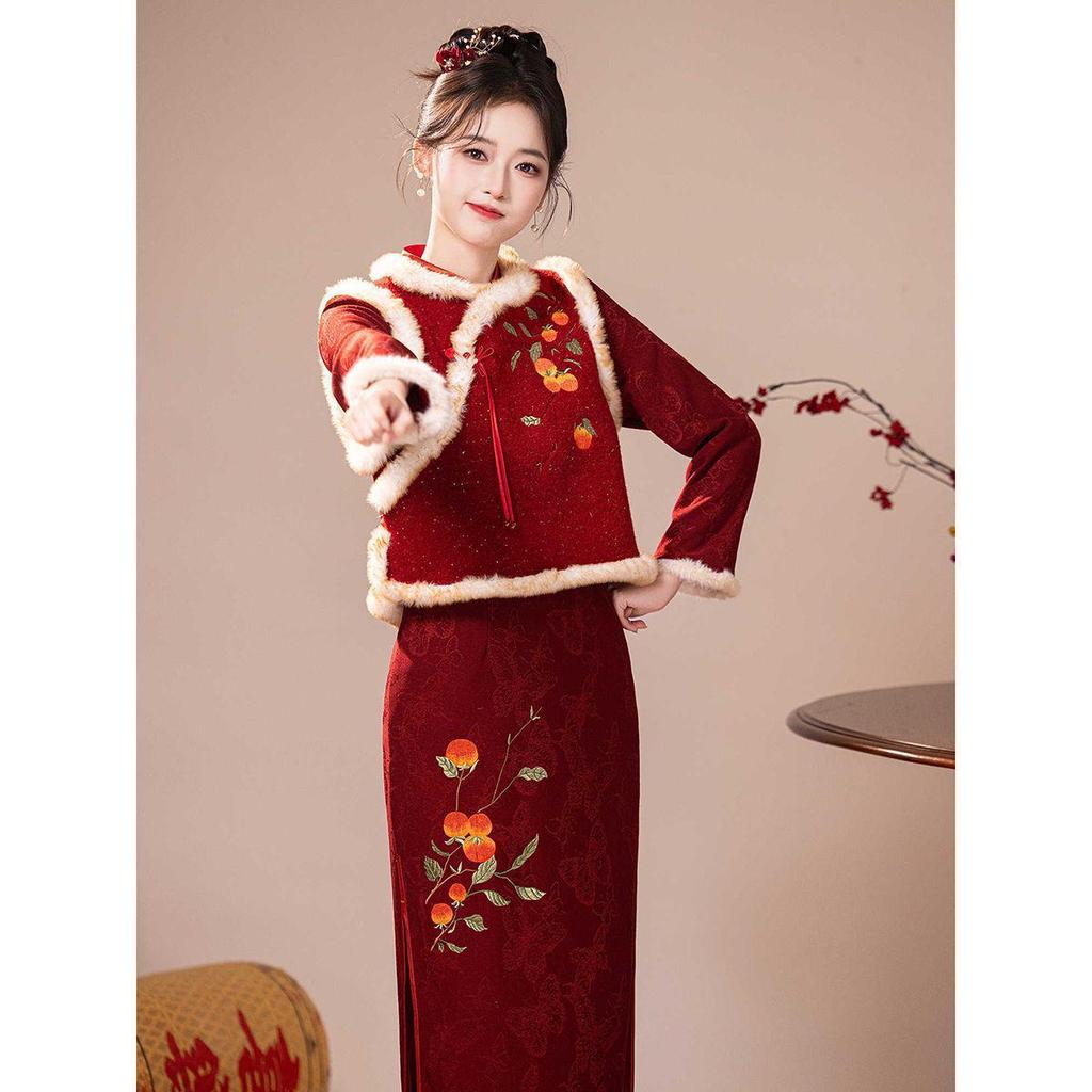 Velvet-Lined Red Cheongsam with Thickened Fabric: 2025 New Long-Sleeved Chinese Style Winter Dress