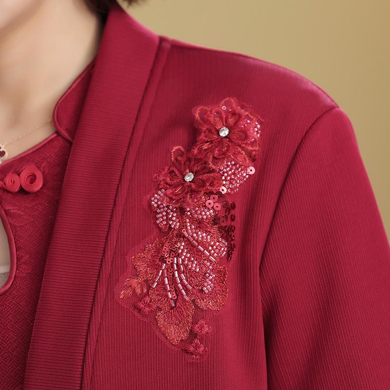 Winter Mother-in-law Wedding Outfit 2025: Velvet-Enhanced Dress Suit for Middle-Aged & Elderly Mothers.