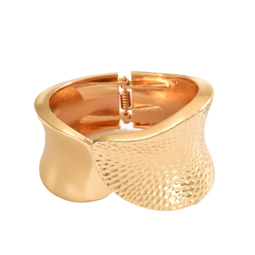 Ladies bracelet geometric metal glossy texture design open bracelet niche high-end jewelry