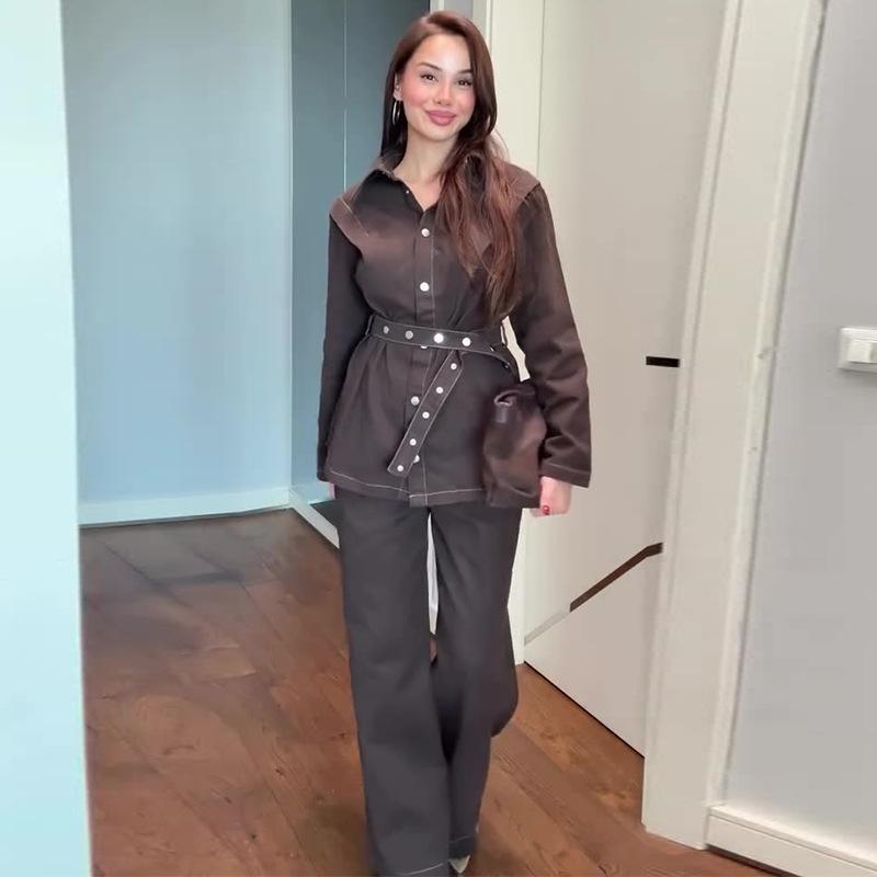 

Джинсовий костюм жіночий набір з двох предметів відкладний комір джинси мом висока посадка ремінь топи широкі штани довгі штани висока посадка комплекти, що поєднуються S