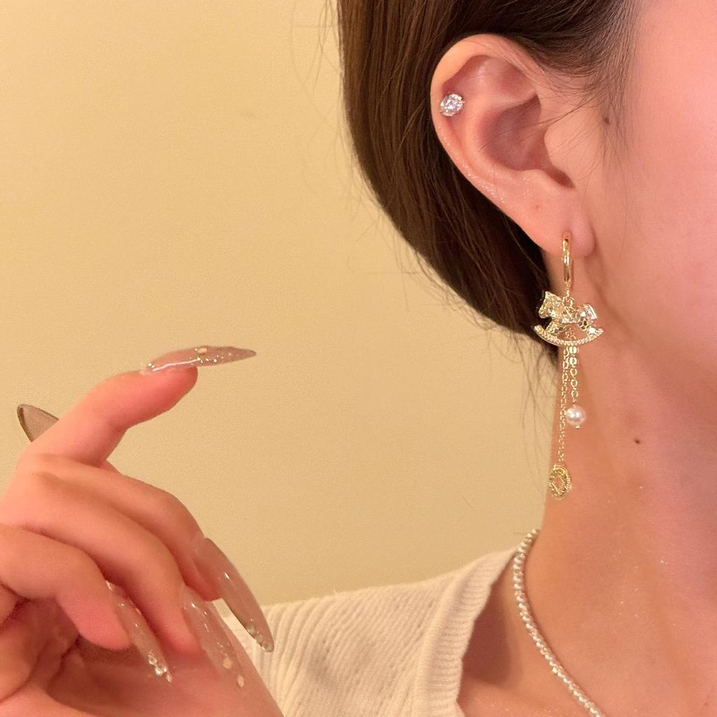 Benmingnian Horse Pearl Copper Coin Tassel Earrings