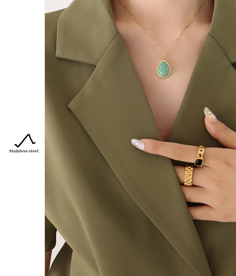 Korean Style Teardrop Oval Pendant Necklace, Natural Raw Stone, Clavicle Chain, Gold-Plated Titanium Steel