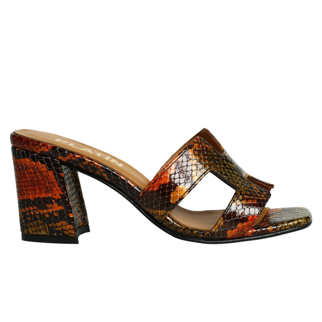 

Женские тапочки из натуральной кожи на каблуке 40