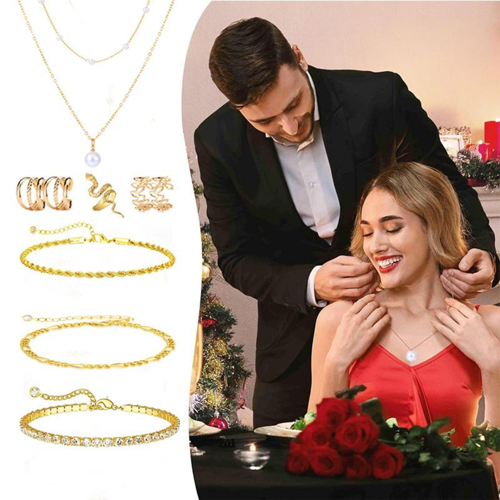 

Christmas Countdown Jewelry Gift Box 24 Days Woman Fashion Jewelry Necklace Set For Holiday Party Date Gathering 26.5x18.5cm