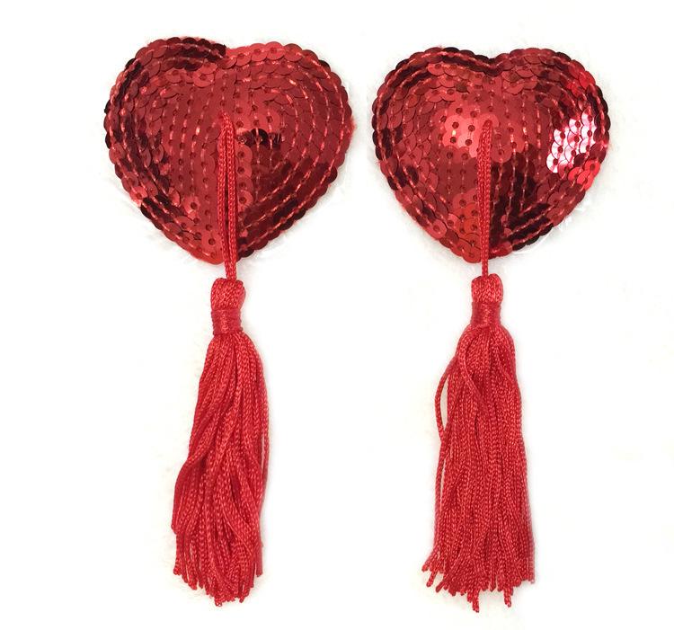 Verführerisches Dessous- und Accessoire-Set: Kopfschmuck, Nippelpasties, Vibrator, Schmuck - Verführerische Kombination