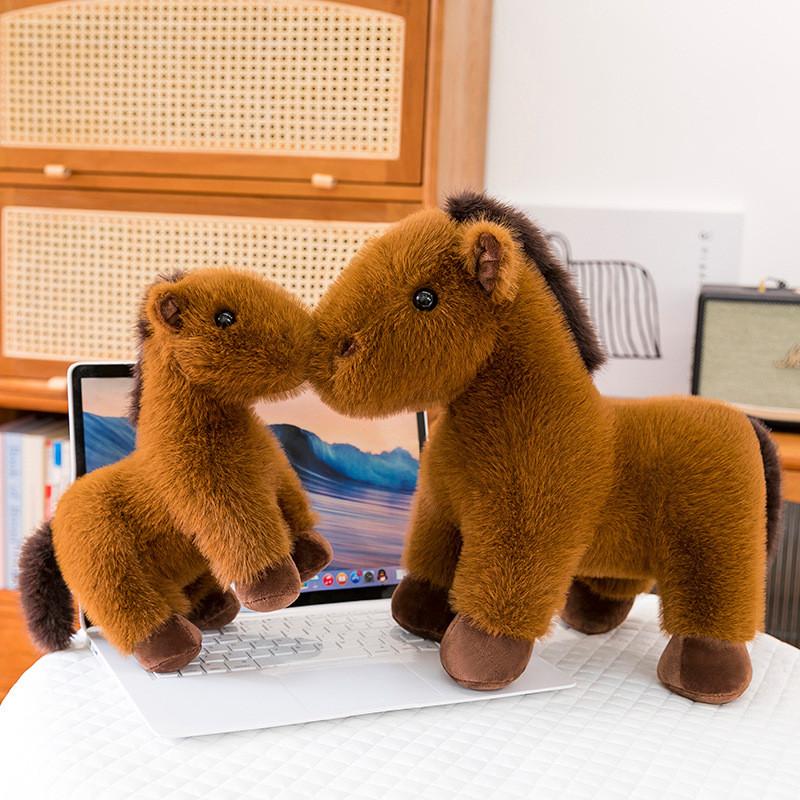 Traditionelles Plüschtier zum Jahr des Pferdes mit PP-Baumwollfüllung für Geschenk und Sammlung