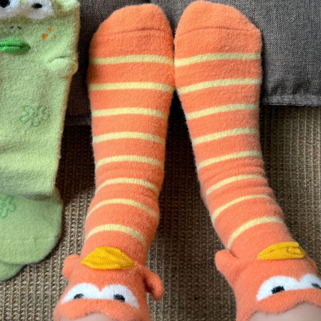 Cartoon Plush Mid Calf Socks Big Eye Couple Funny Keep Warm Clownfish Color Block Soft Autumn And Winter Women Casual Home Socks