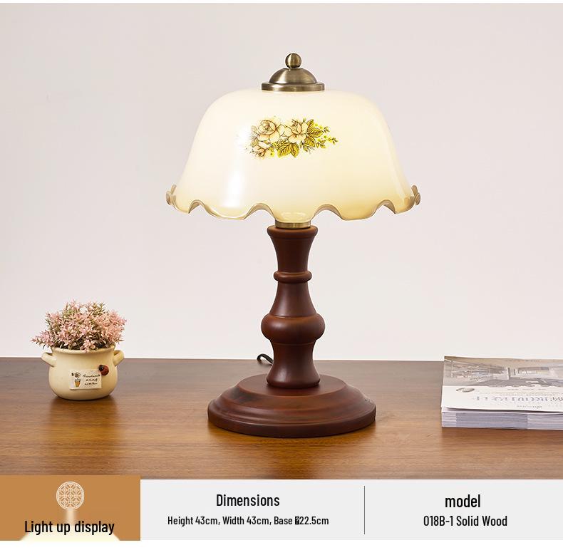 European Pastoral Solid Wood Desk Lamp, Retro Shanghai Style for Bedroom, Living Room, or Study