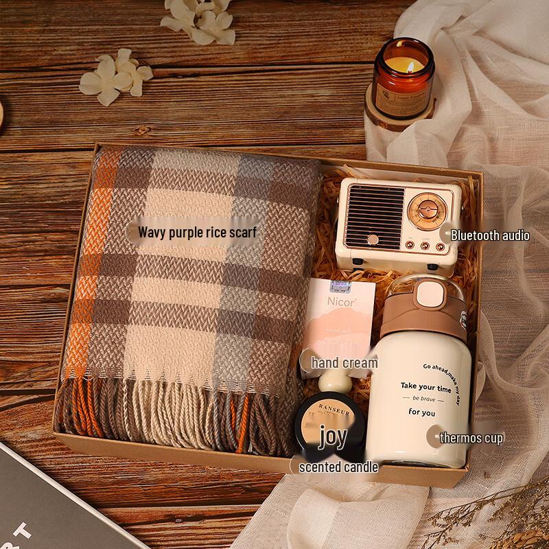 SW Christmas New Year Scarf & Tumbler Warm Gift Set