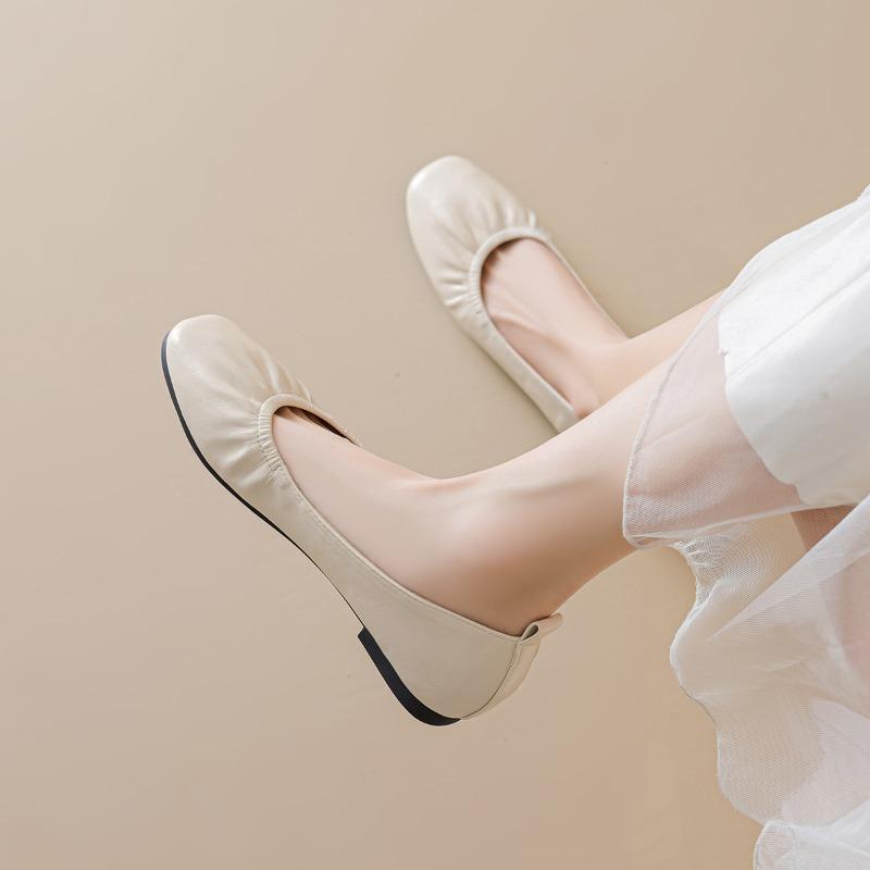 Retro Women's Shoes with Soft Soles Shallow Openings and Flat Bottoms